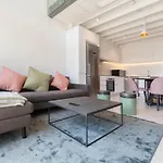 117 On Strand - Luxury Apartments